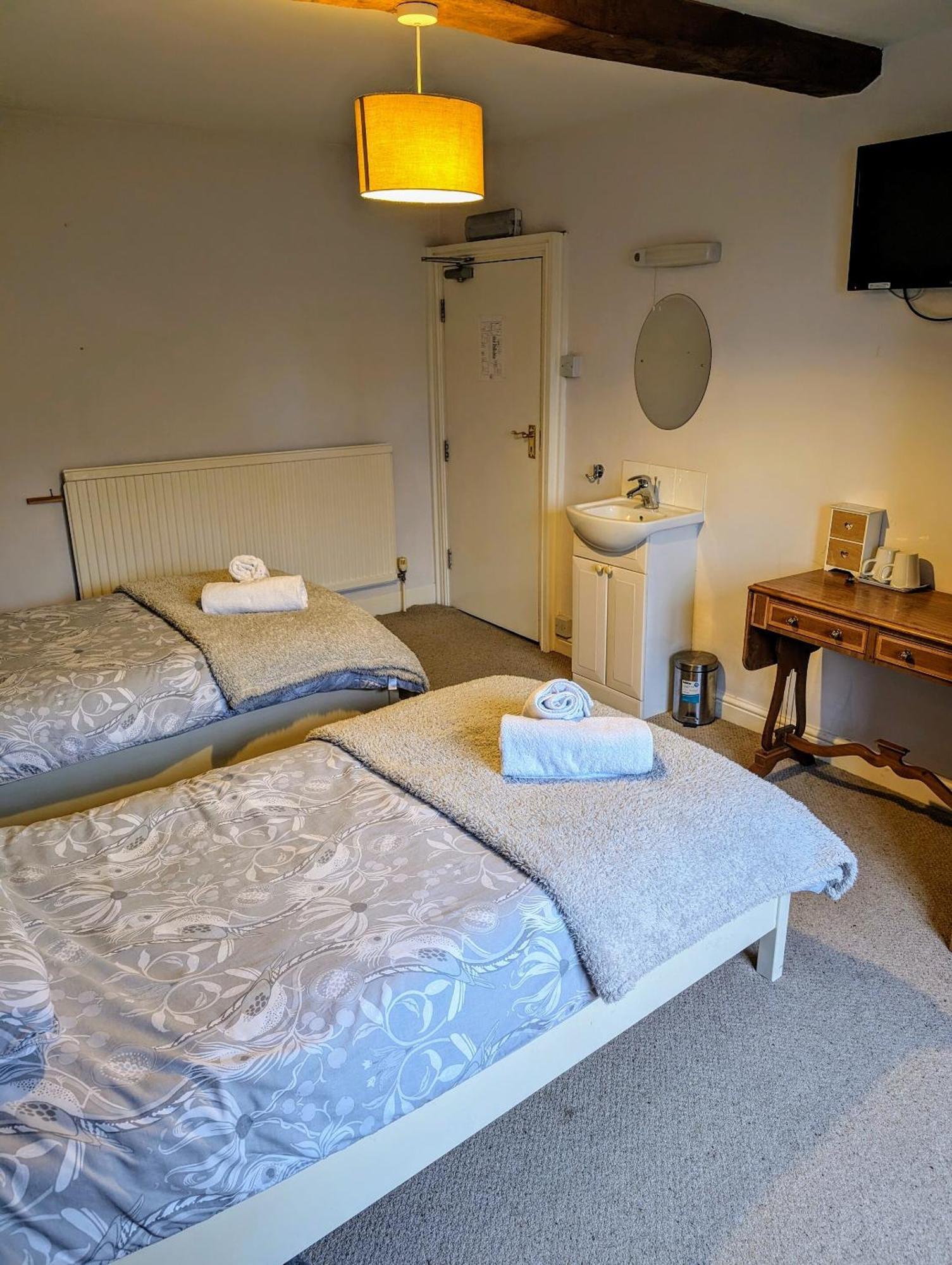 Bartholomew Arms Bed & Breakfast Maidford Luaran gambar