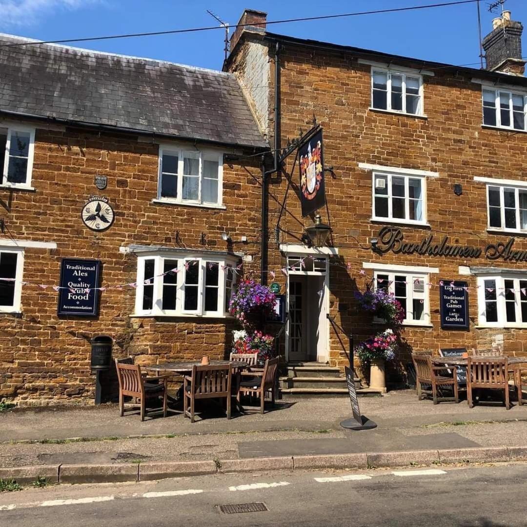 Bartholomew Arms Bed & Breakfast Maidford Luaran gambar
